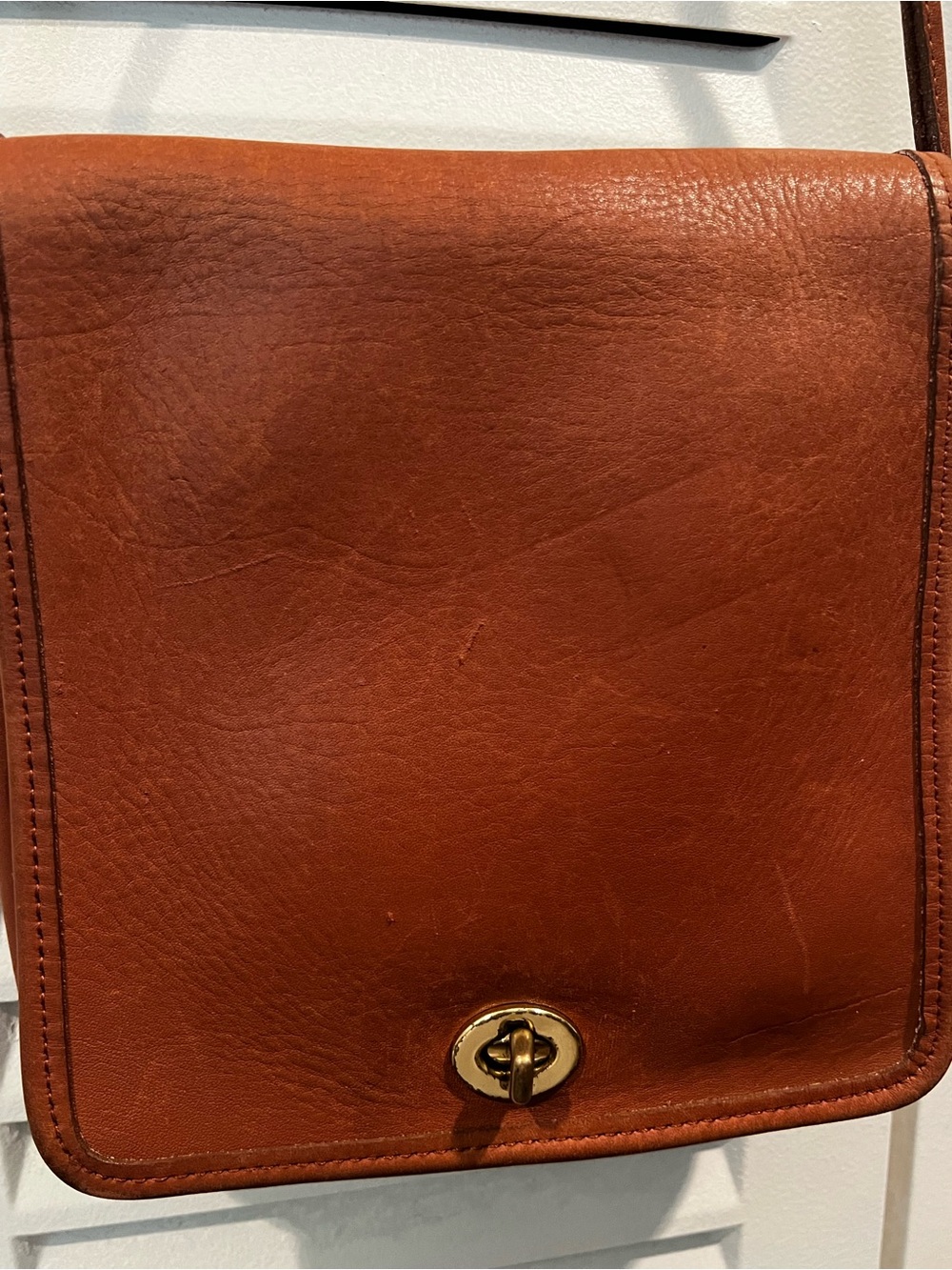 Vintage Classic Brown Leather Coach Bag - Picture 7 of 13